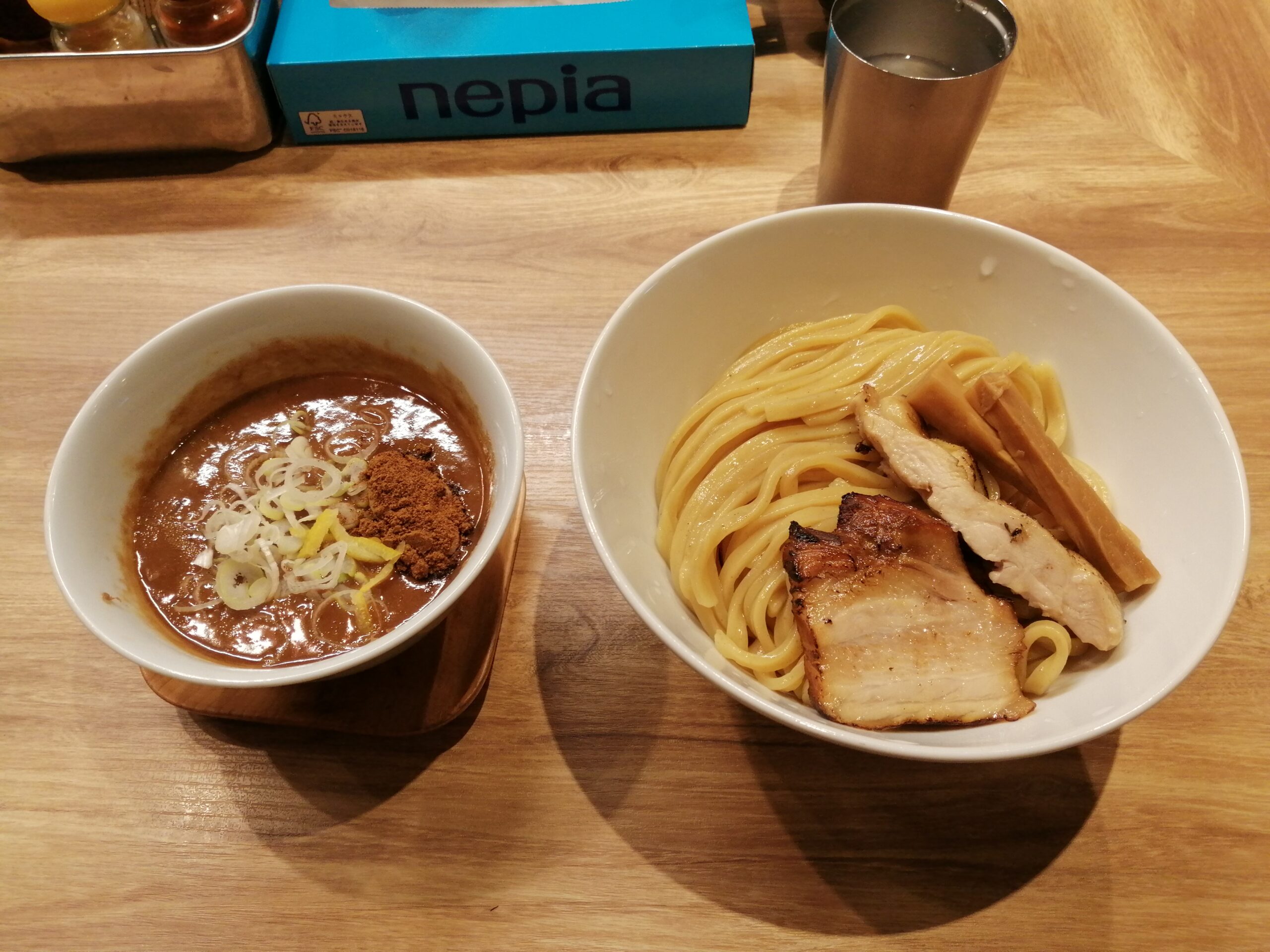 自家製麺 つきよみ (大阪・上新庄)つけ麺